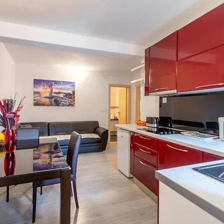 Ante 2 Apartment Hvar Town