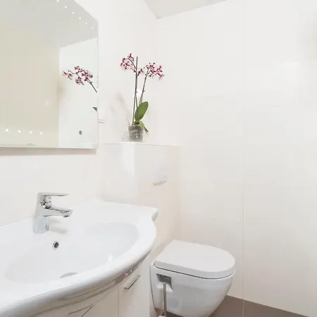 Apartamento Ante 2 *