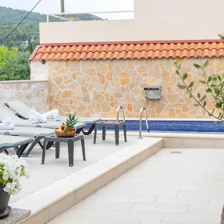 Apartment Ante 2 *