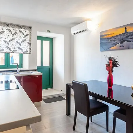 Ante 2 Apartment *