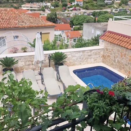 Ante 2 Apartment Hvar Town