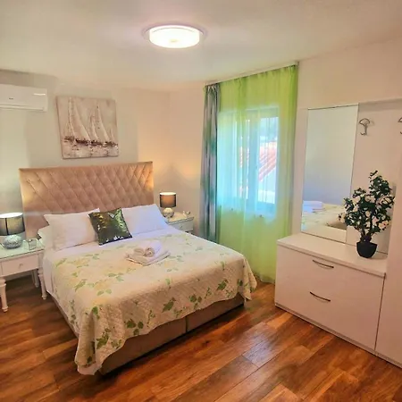 Apartment Ante 2 Hvar Town