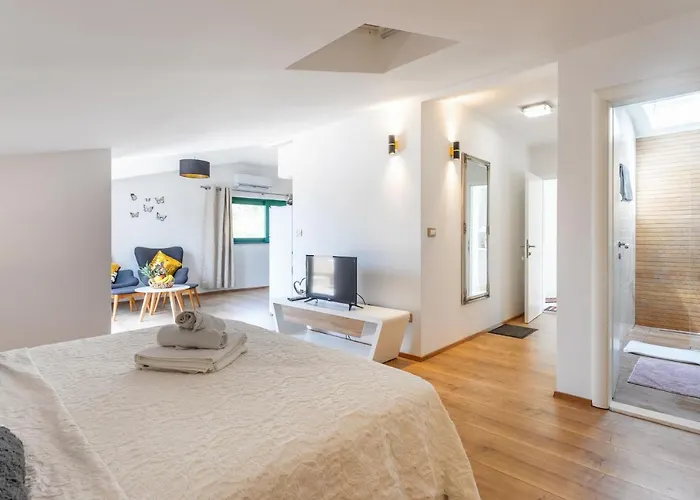 דירה Ante 2 חוואר