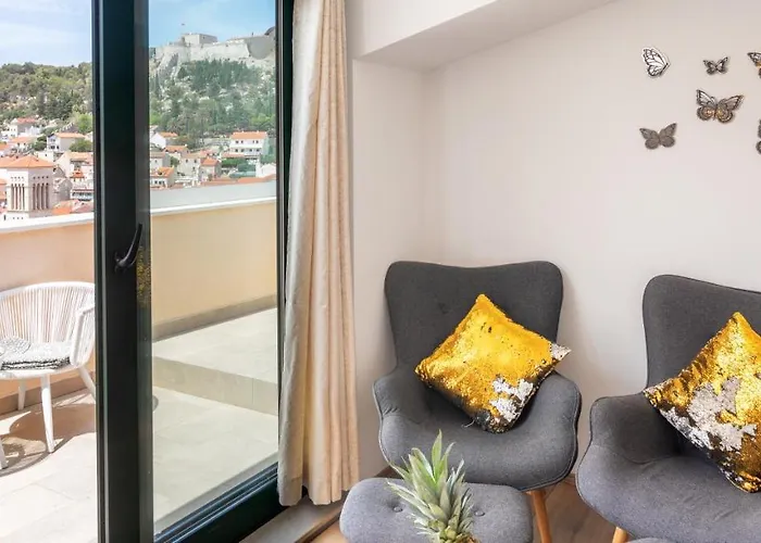 Ante 2 דירה חוואר